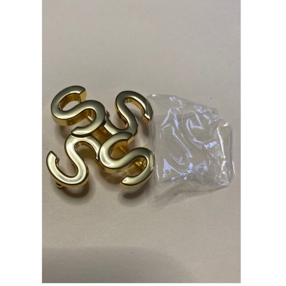 INDIA HICKS 14K Gold Plated "S" Belt Buckle - Picture 2 of 4